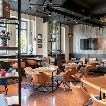 Maxim Boutique Hotel 3*