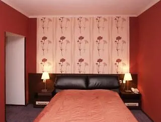 Maxim Boutique Hotel 3*