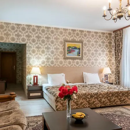 Ξενοδοχείο Maxim Boutique 3*