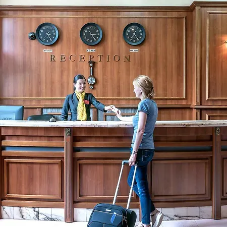 Maxim Boutique София