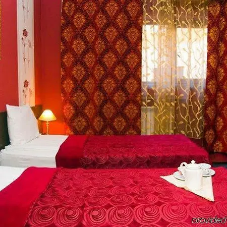 Maxim Boutique Hotel