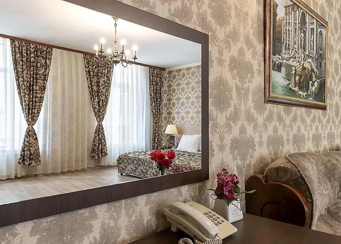 Maxim Boutique Hotel 3*