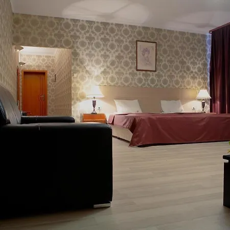 Maxim Boutique Hotel